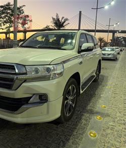 تويوتا لاندكروزر